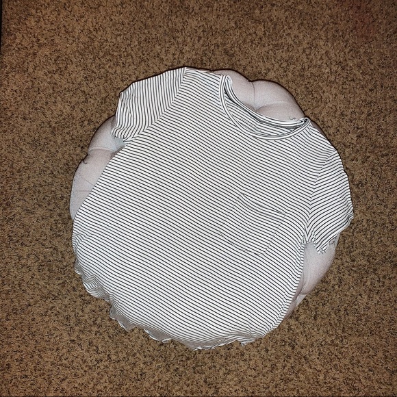 AEO | women’s striped tee with pocket - Picture 5 of 5